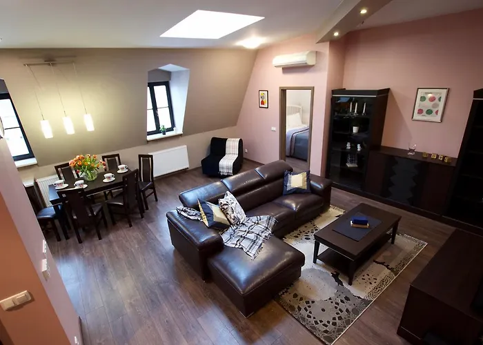 7科龙独家公寓 *