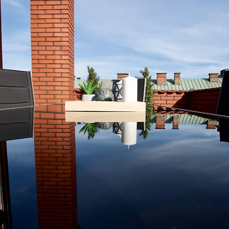 7 Koron - Exclusive アパート